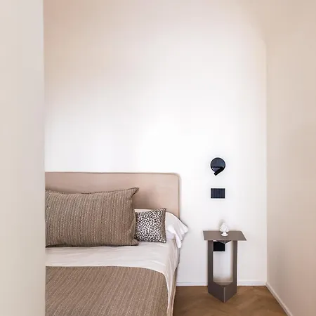 Palazzo Botta Suites Aparthotel