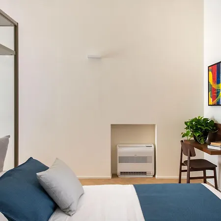 Palazzo Botta Suites Aparthotel